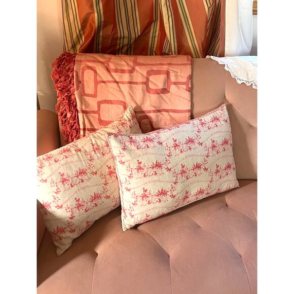 John Robshaw HTF Pink Cream Coral Throw Pillows Set Of 2 w/Down Inserts Scarce - Picture 4 of 10